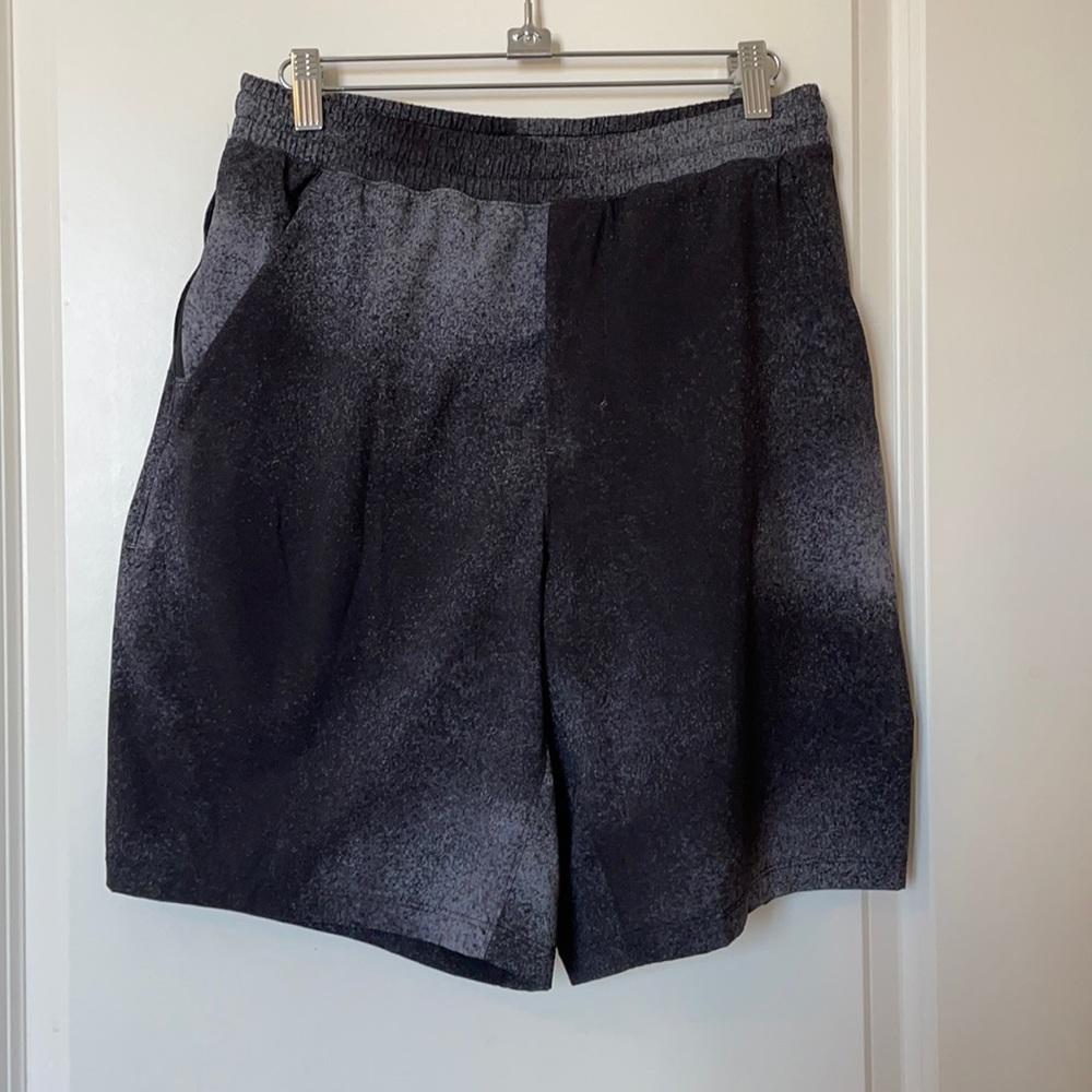 Lululemon, size M men’s shorts